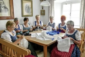 Oberneukirchner Brauchtumsmarkt „Nåd´l und Fåd´n“